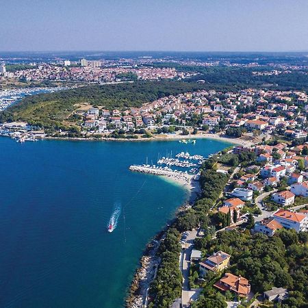 Stunning Apartment In Pjescana Uvala With Wifi Zewnętrze zdjęcie