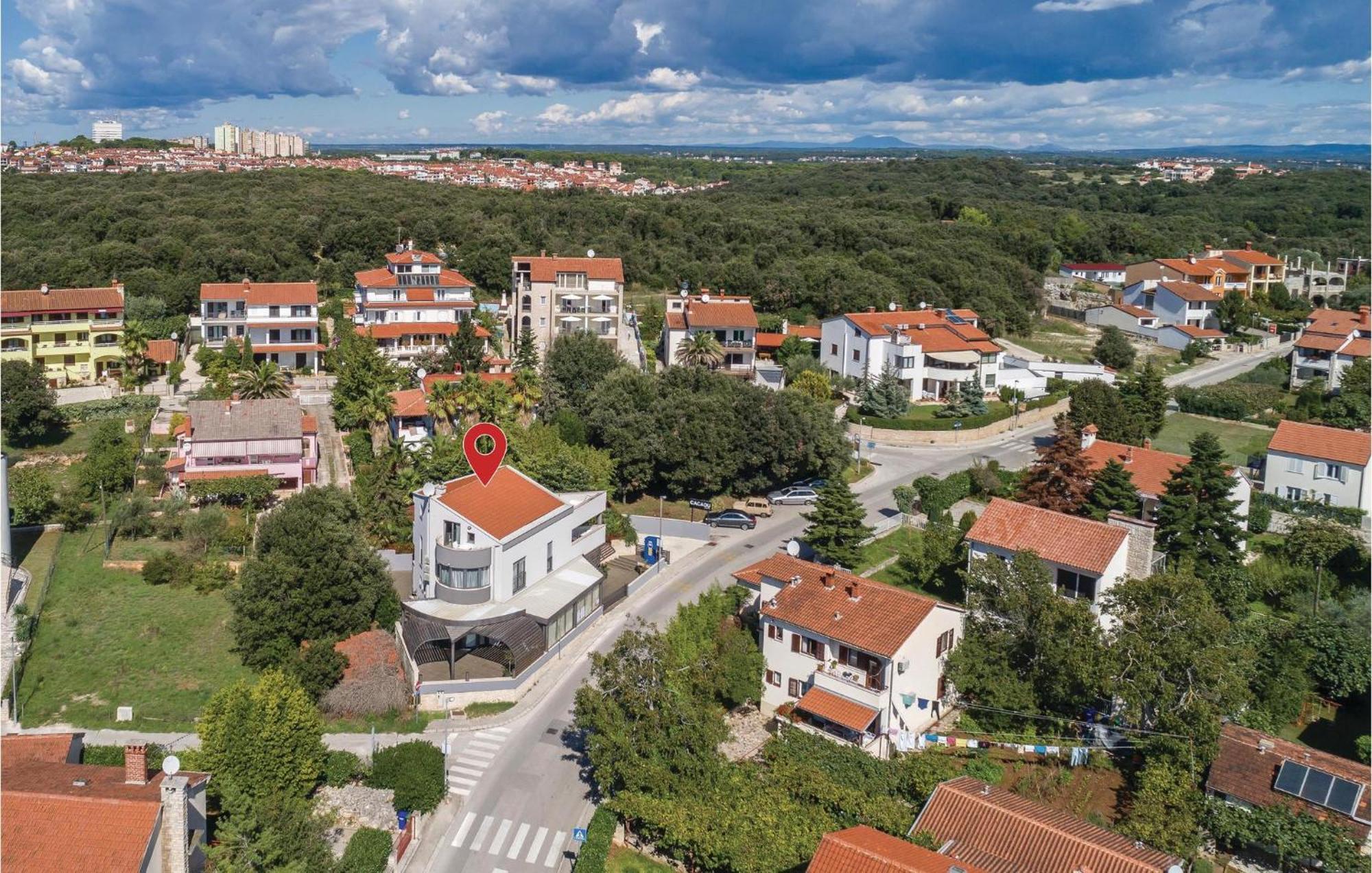 Stunning Apartment In Pjescana Uvala With Wifi Zewnętrze zdjęcie